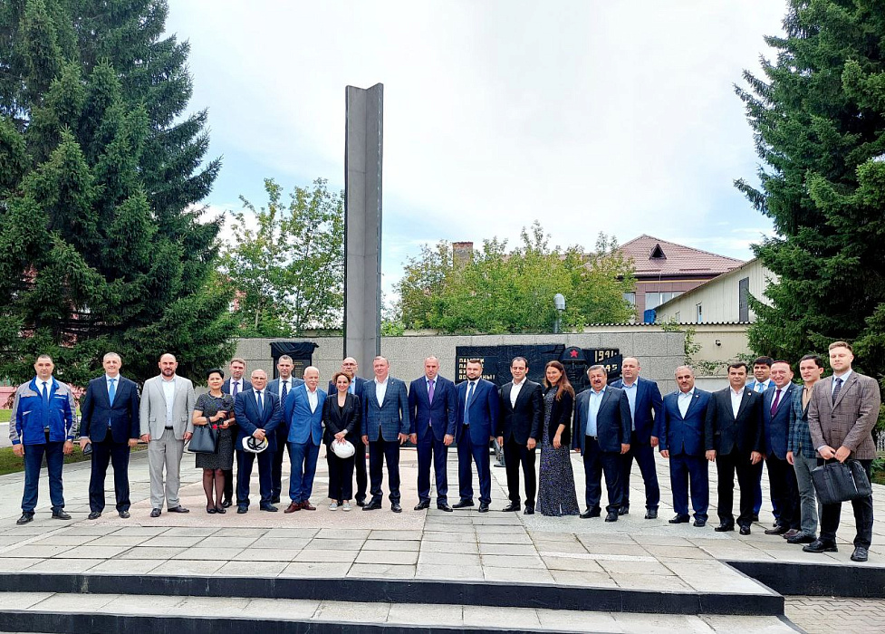 Потенциал Уралхиммаша оценили члены Совета представителей иностранных государств